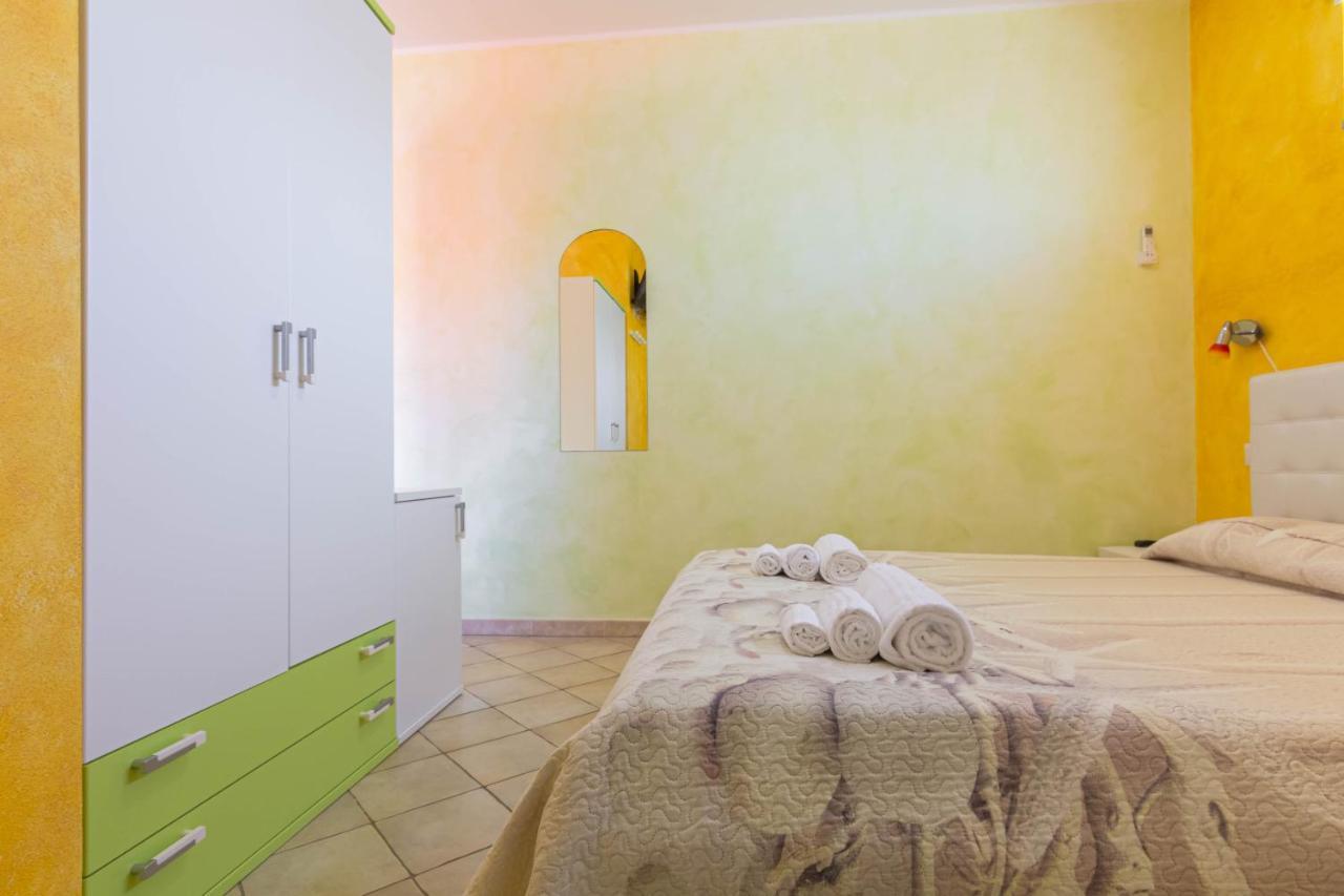 Roccabianca Rooms & Studios ستينتينو المظهر الخارجي الصورة