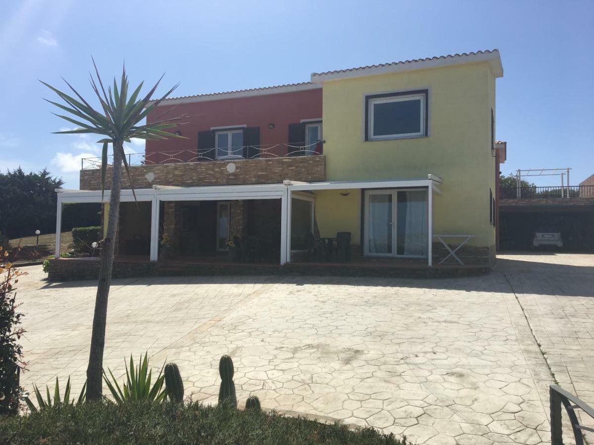 Roccabianca Rooms & Studios ستينتينو المظهر الخارجي الصورة